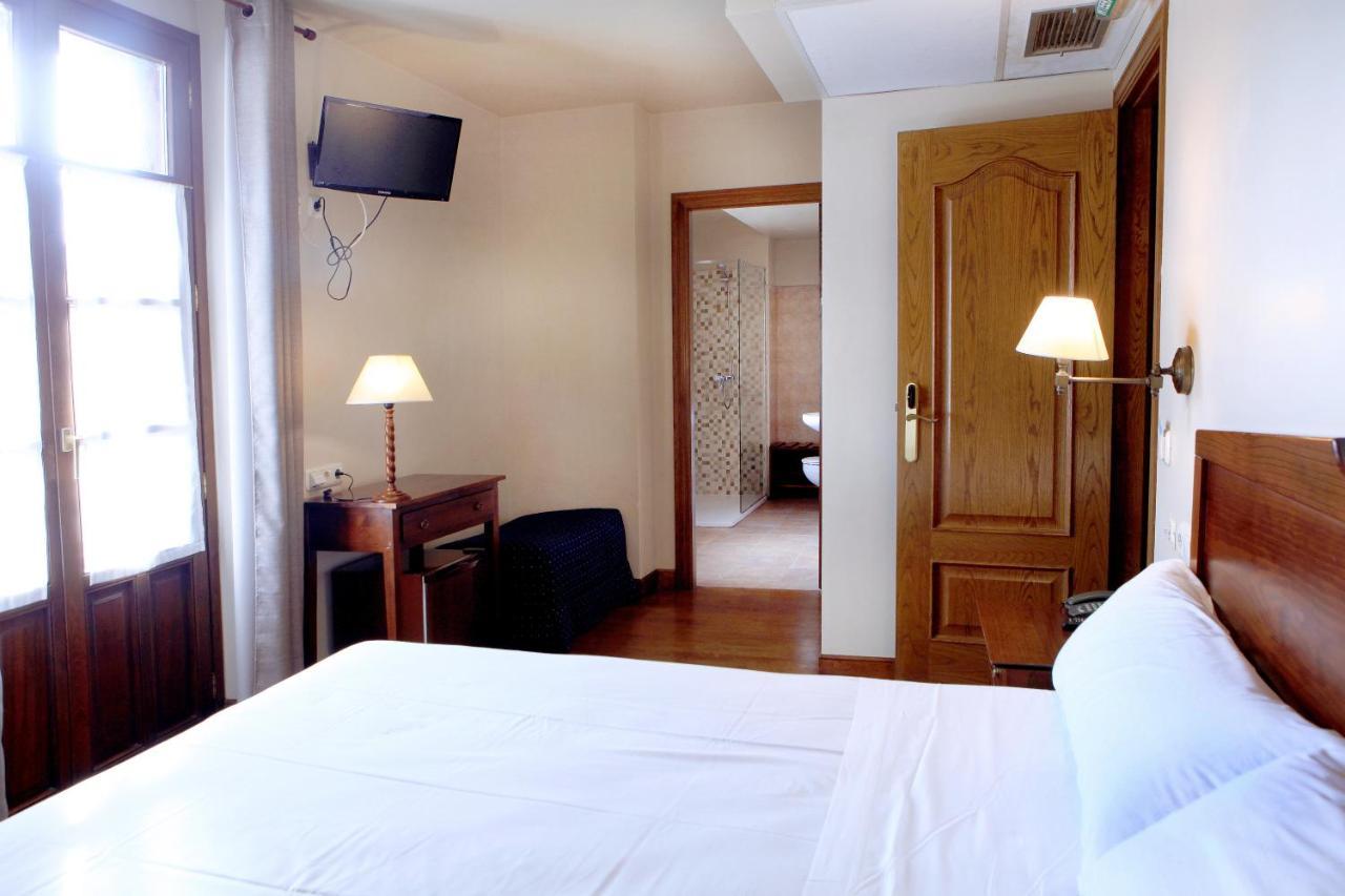 Hostal Antxitonea 엘리존도 외부 사진