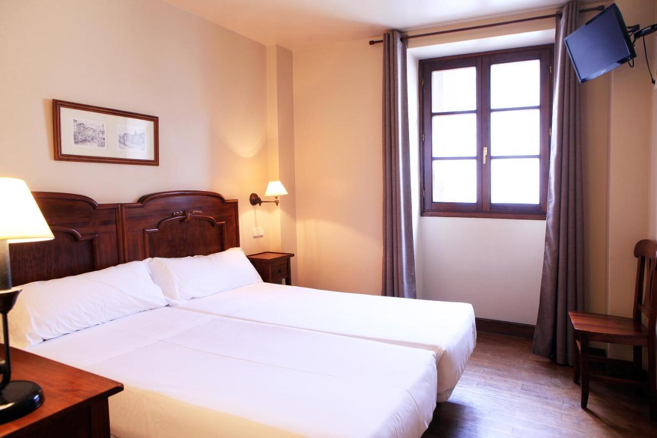 Hostal Antxitonea 엘리존도 외부 사진