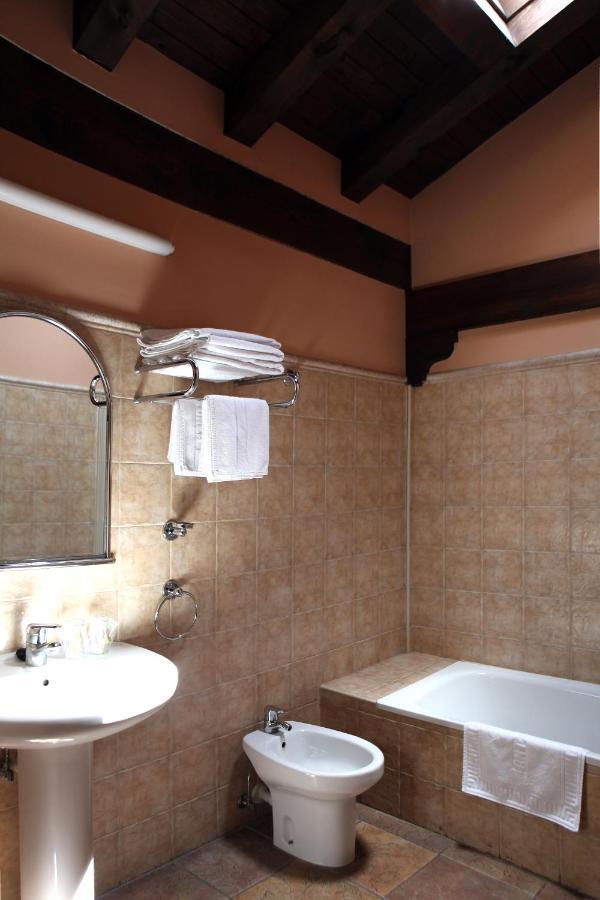 Hostal Antxitonea 엘리존도 외부 사진
